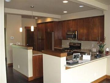 2nd image of 2534 Waterside Ln