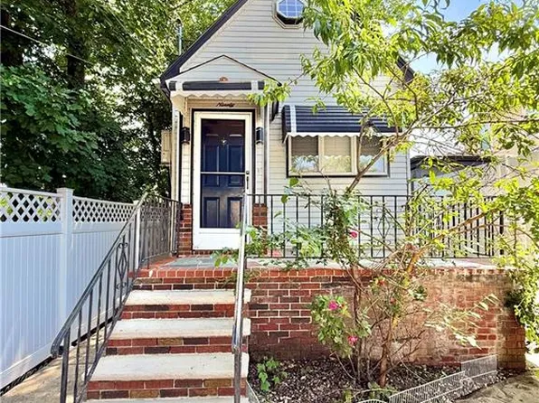 90 Hickory Avenue image 1 of 18