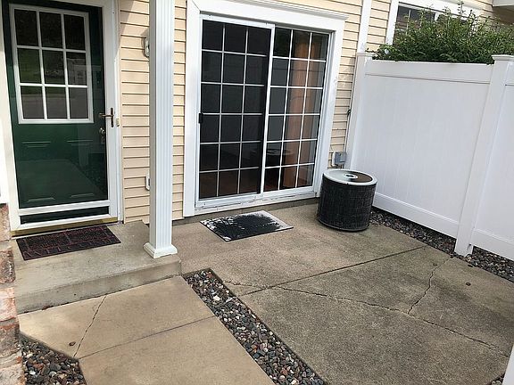 3rd image of 11544 Elmwood Ave N