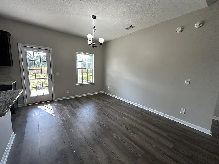 9 Serene Ct — Photo 3