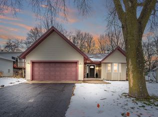 4945 W 144th St, Savage, MN 55378
