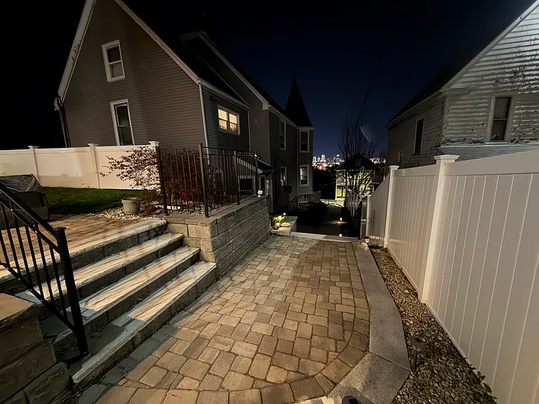 32 Fremont Ave — Photo 9