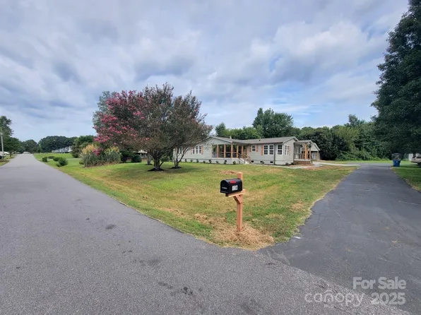 114 Union Heights Blvd, Salisbury, NC 28146