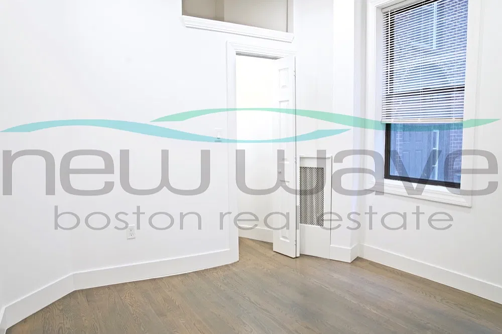 31 Temple St — Photo 4