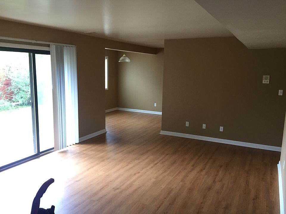 1st image of 25 Durham Dr APT B