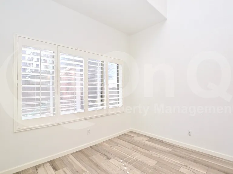 6629 W Rose Garden Ln — Photo 23