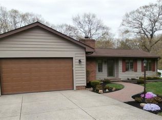 8043 Eagle Rd, Kirtland, OH 44094