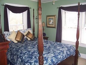 2nd image of 103/105 East Ave
