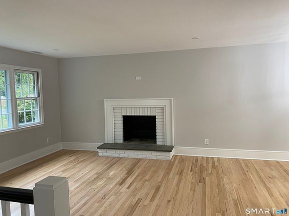 3rd image of 65 Cherry Ln