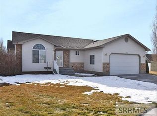 3966 E Benchmark Cir, Ammon, ID 83406