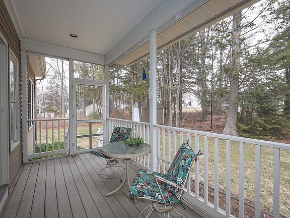 5th image of 64 Pray Street