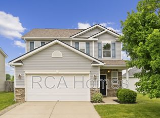 3827 Dusty Sands Rd, Whitestown, IN 46075