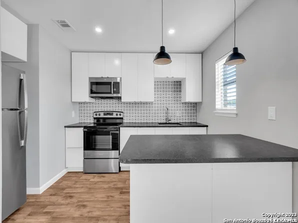 911 Vance Jackson #206J, San Antonio, TX 78201