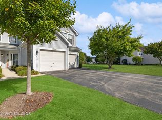 17850 W Braewick Rd, Gurnee, IL 60031