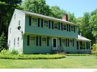 52 Hattertown Rd, Newtown, CT 06470