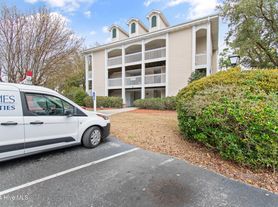 3350 Club Villas Dr