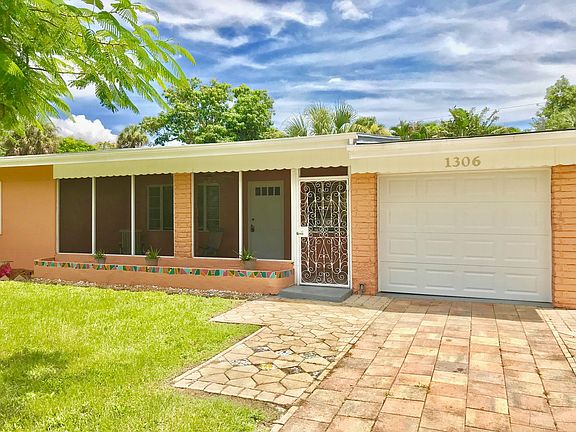 5th image of 1306 La Faunce Way