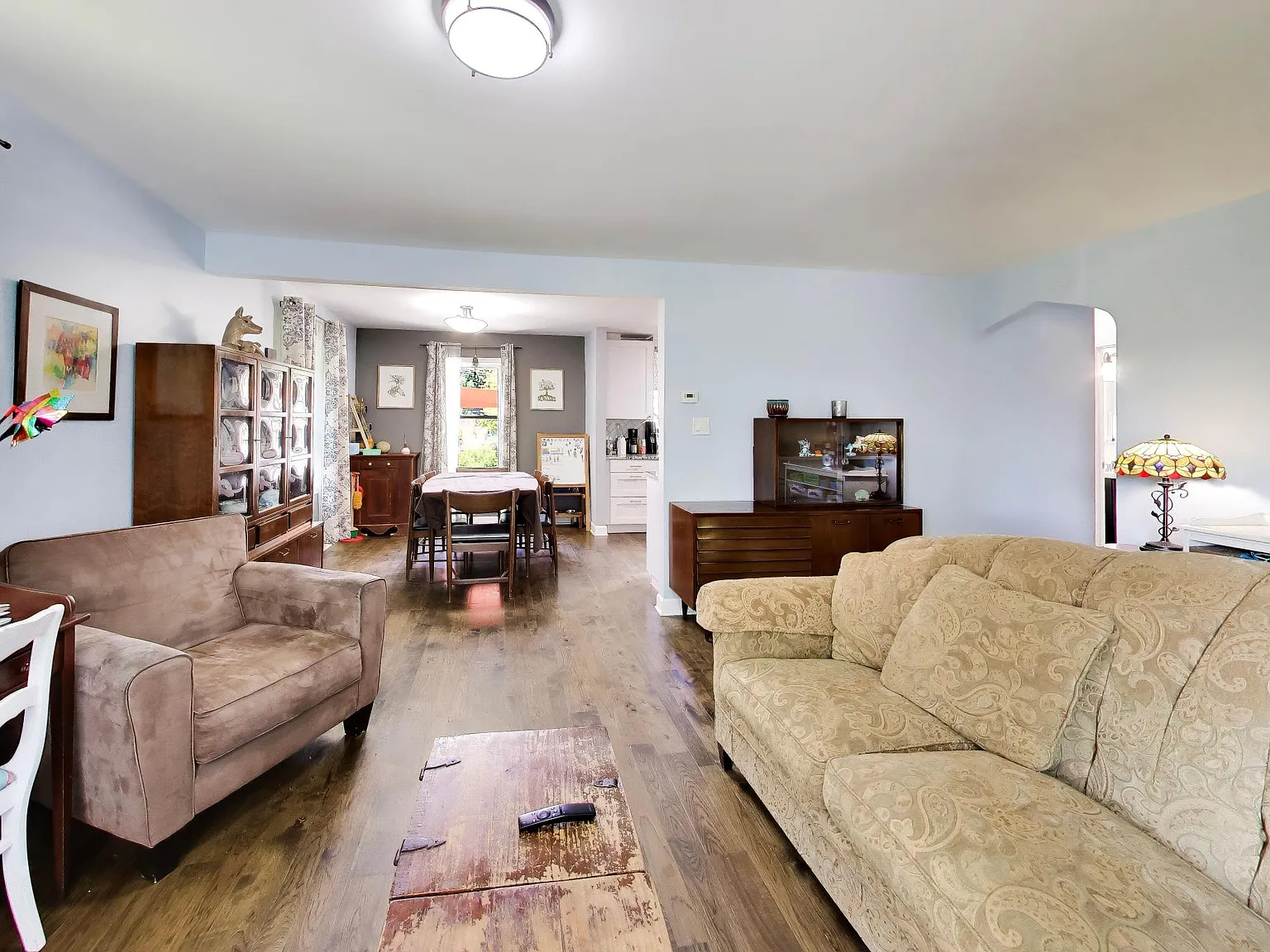 4 bed, 2482 sqft, $4,000 — Photo 2