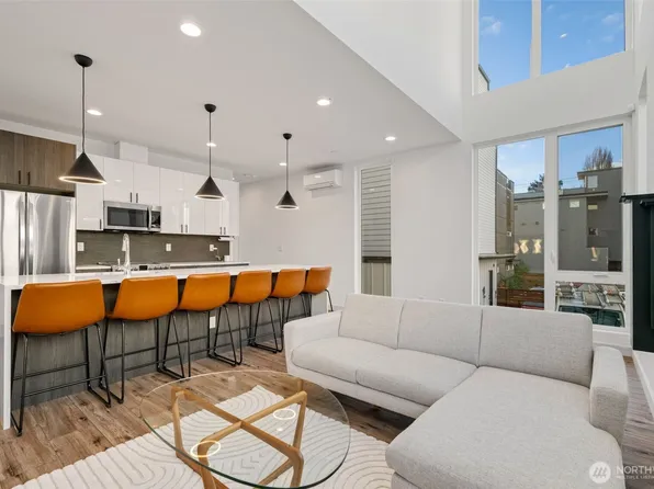 6719 Carleton Avenue S #B, Seattle, WA 98108