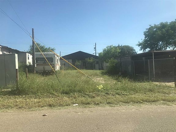 2nd image of 708 Juarez Ave
