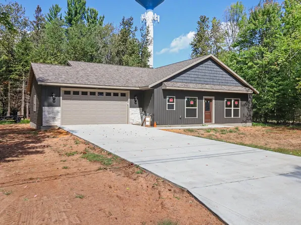 209 W Sherburn St, Eagle River, WI 54521