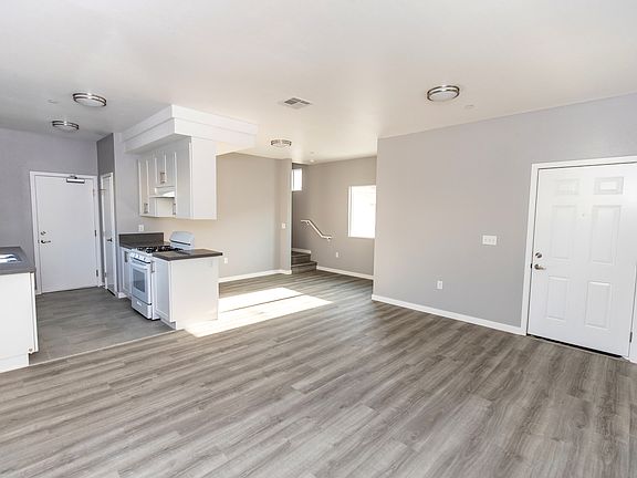 2nd image of 4254 Elizabeth St #F