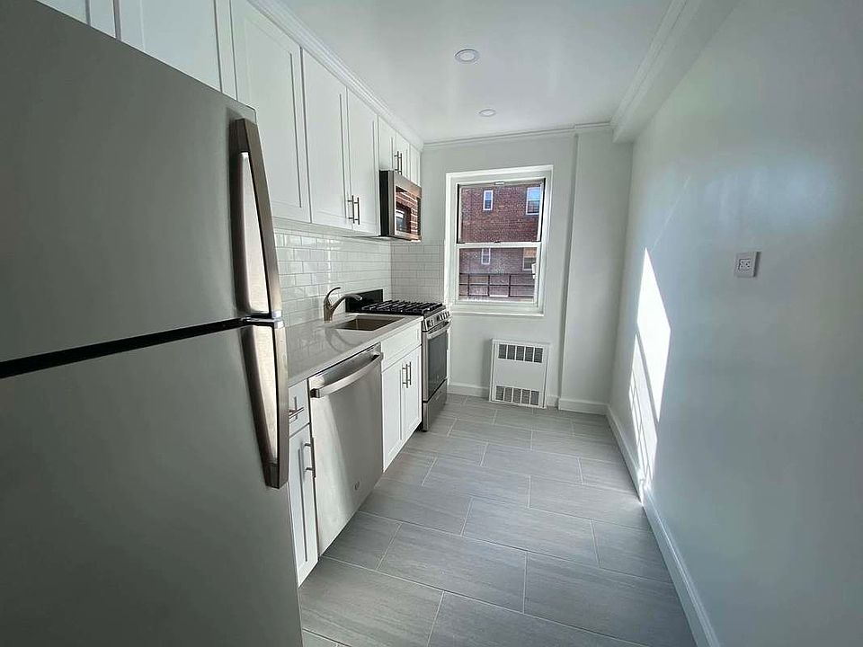 1st image of 135-05 Hoover Ave #6M