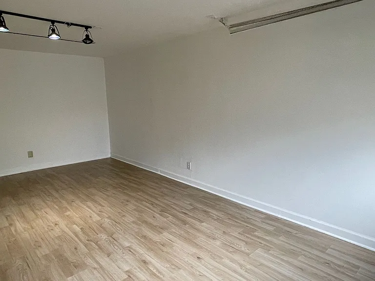 428 Page Ave NE #16 — Photo 15