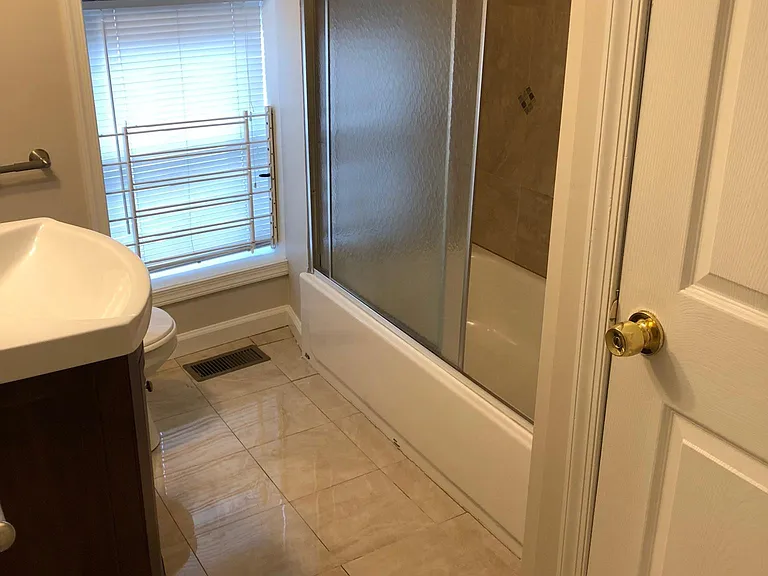 3rd Floor Bath