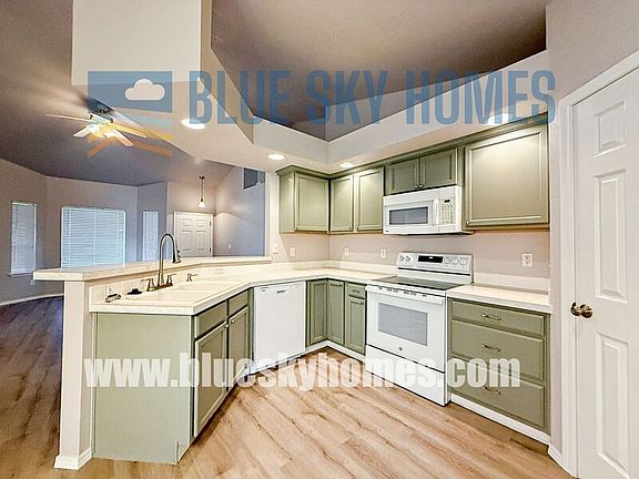 2nd image of 2503 N Blueblossom Dr