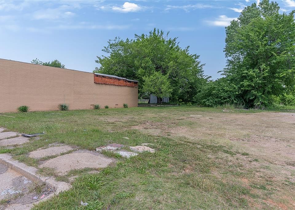 1st image of 1419 NE 23rd St Lot 12