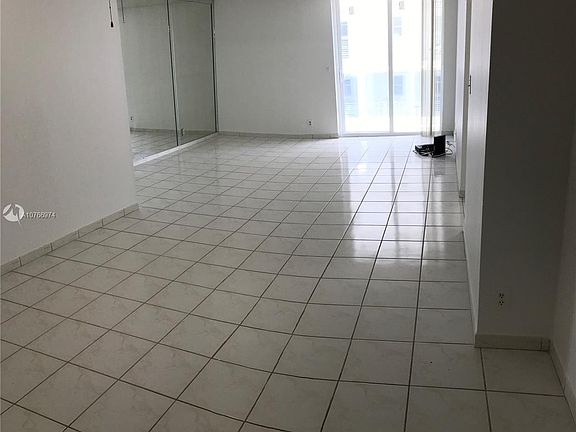 5th image of 2401 Collins Ave APT 612
