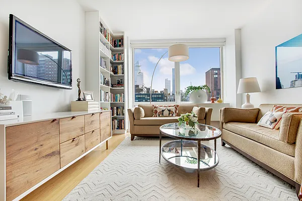 Sold by Compass | media 1