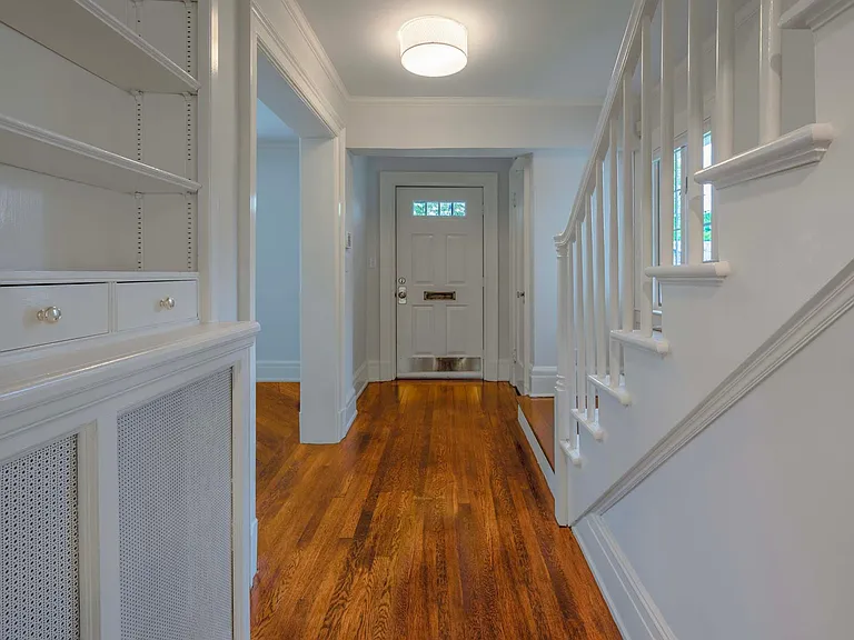 62 Summit Ave — Photo 8