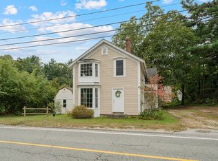 41 Lakeview St, Carver, MA 02330