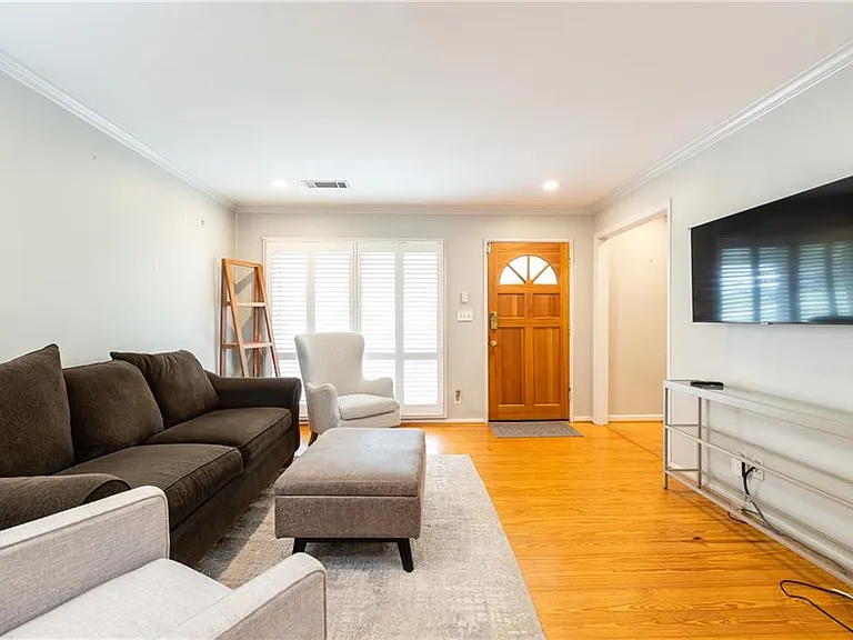 3071 Francine Dr — Photo 4