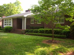 104 Foxcross Rd, Spartanburg, SC 29301
