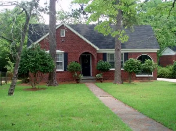 738 Poinsettia St, Columbia, SC 29205