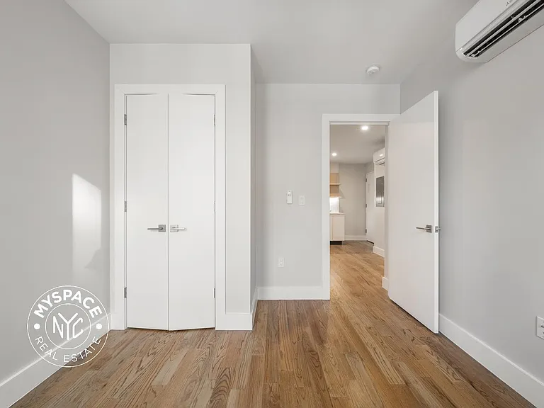 996 Carroll St #4R — Photo 2