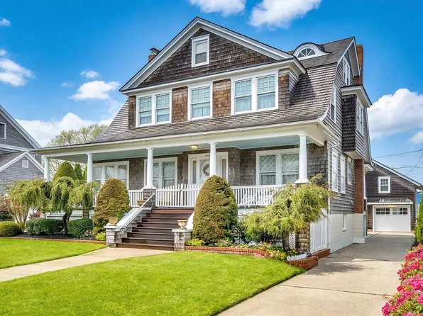 1323 New Jersey Ave, Cape May, NJ 08204