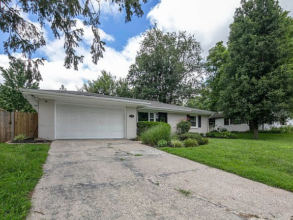 2nd image of 3475 Greentree Rd