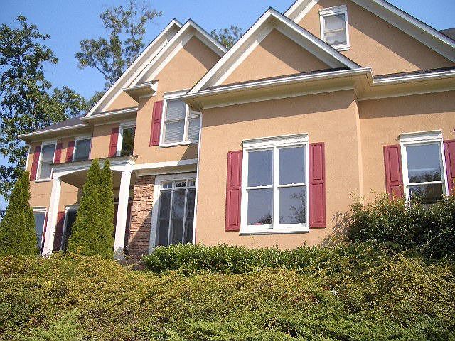 Exterior Paint Like New, Less than 2 yrs