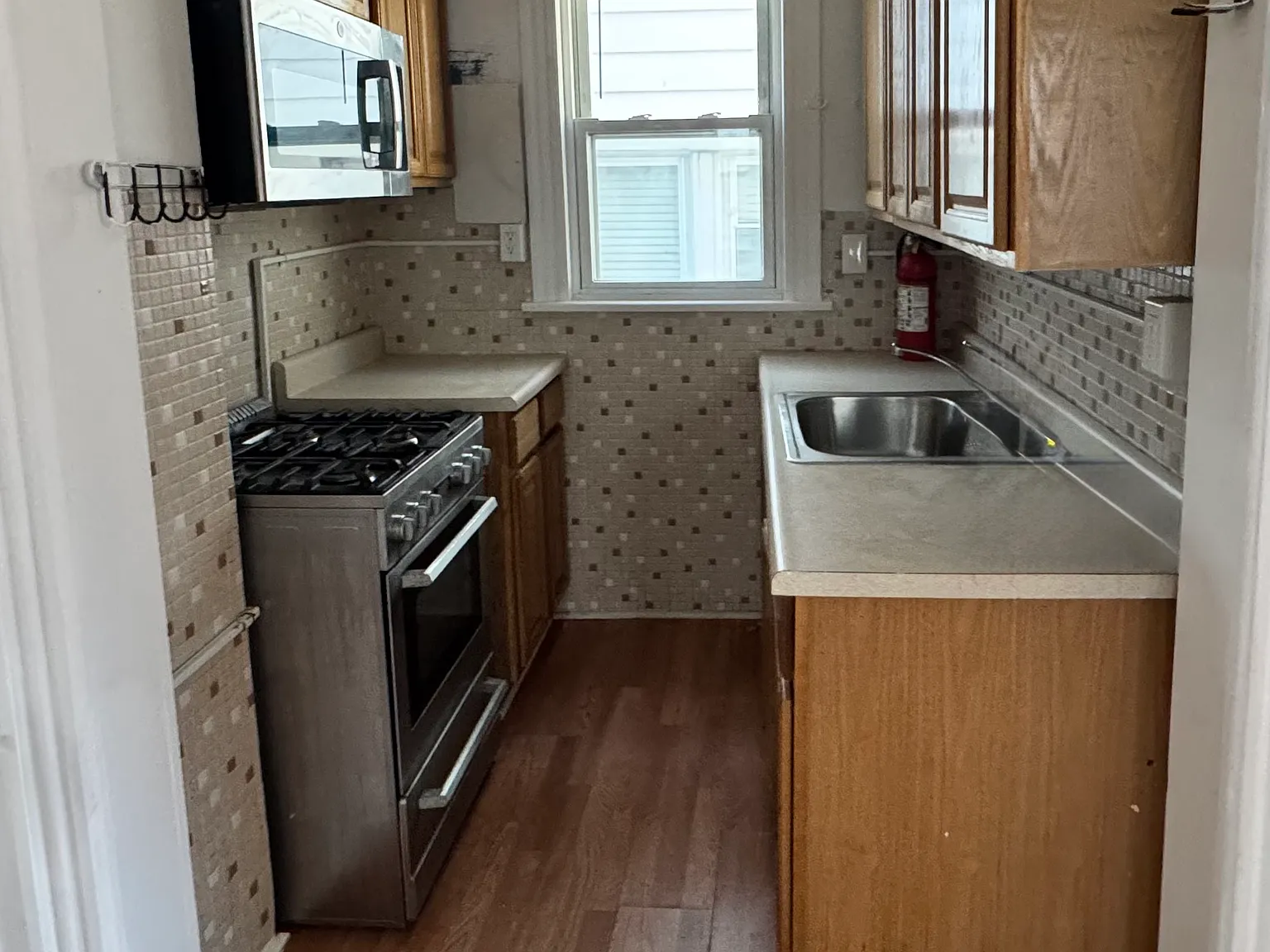 2 bed, 700 sqft, $2,250 — Photo 4