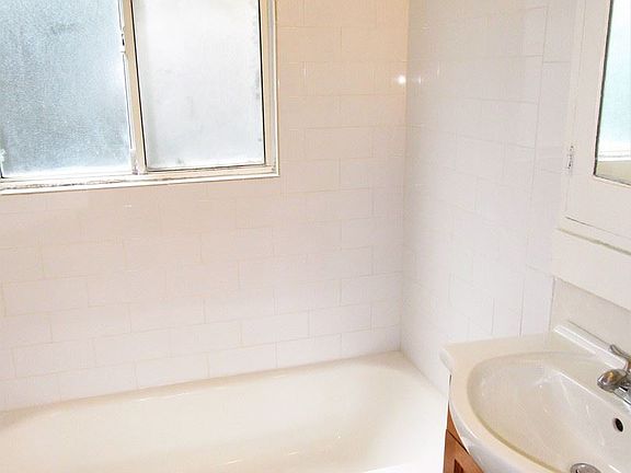 4th image of 214 N Olive St APT 3