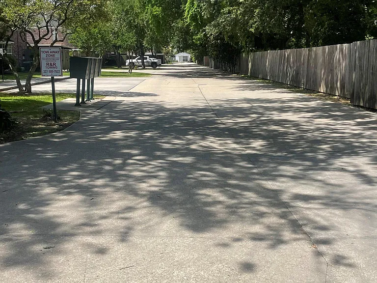 416 Doucet Rd #2E — Photo 10