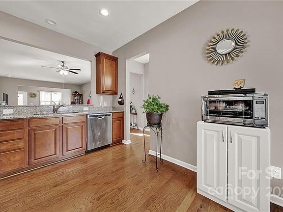 5th image of 20335 Dovekie Ln