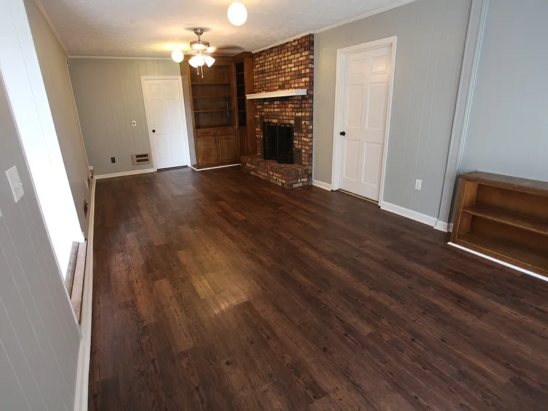 1001 S Dean Rd — Photo 5