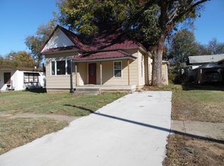 623 S 8th St, Chickasha, OK 73018