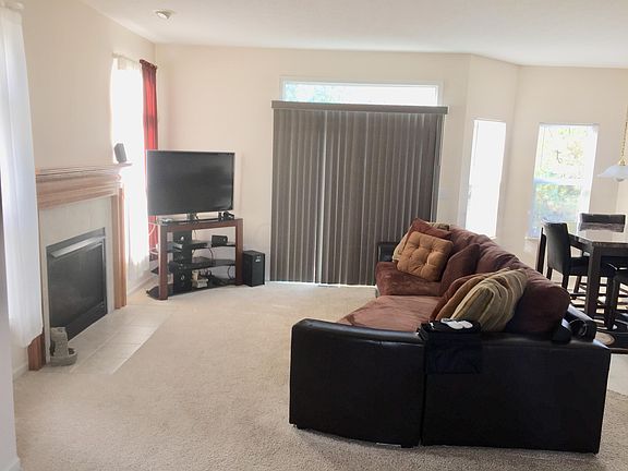 3rd image of 1009 Preble Dr