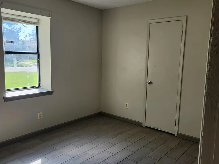 1017 Inverness Rd — Photo 5